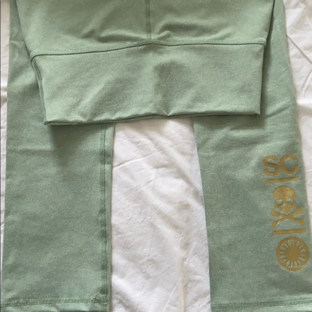 Light Green SoulCycle cropped leggings